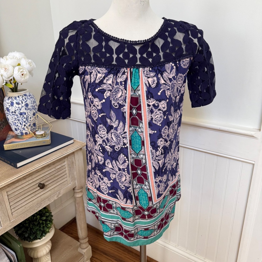 Anthropologie Akemi +‎ Kin sz XS Maite Floral Lace Tunic Top Dress blue white